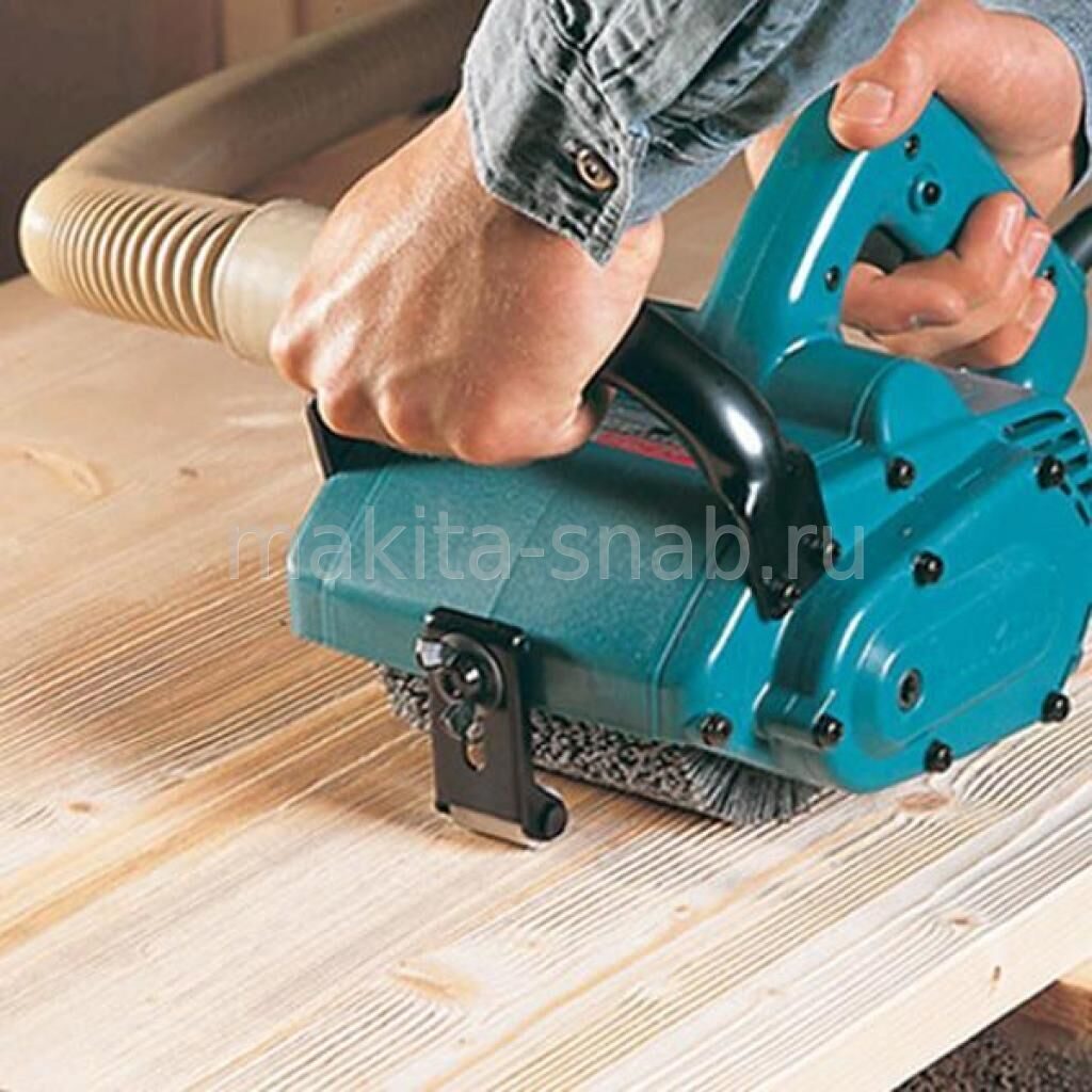 Щеточная шлифмашина Makita 9741