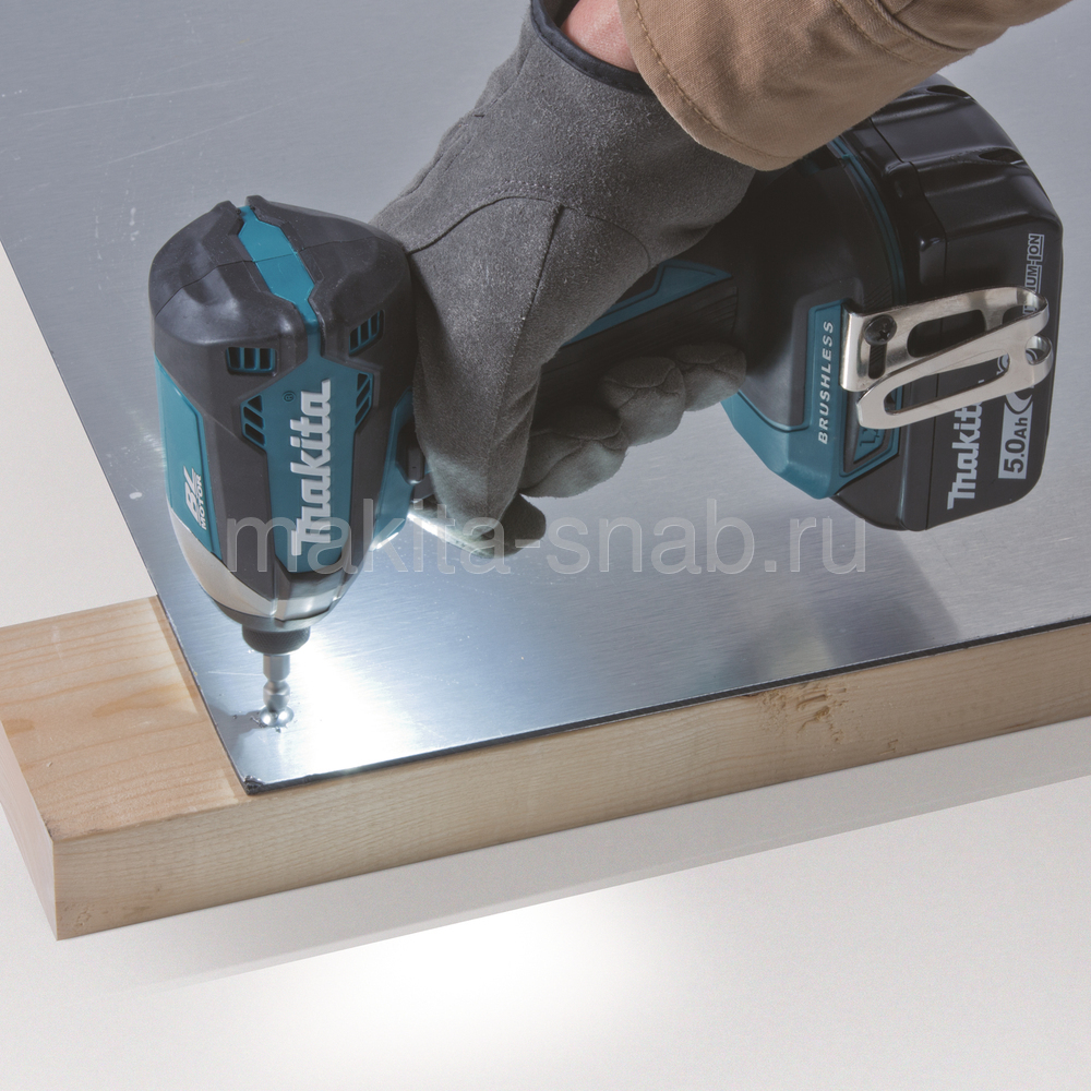 Аккумуляторный ударный шуруповерт Makita DTD153Z