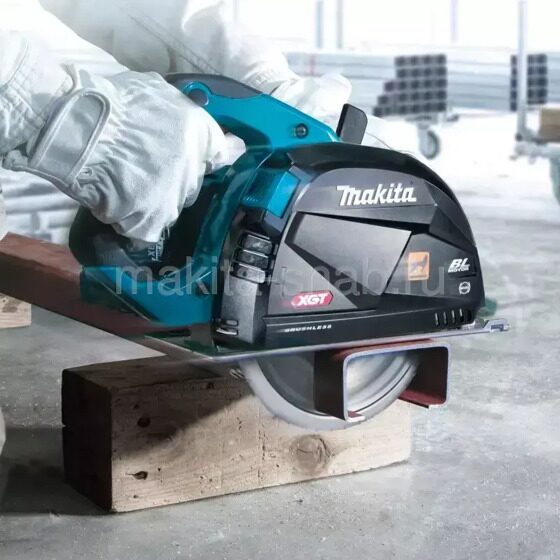 Дисковая пила по металлу XGT Makita CS002GZ01 1391446310