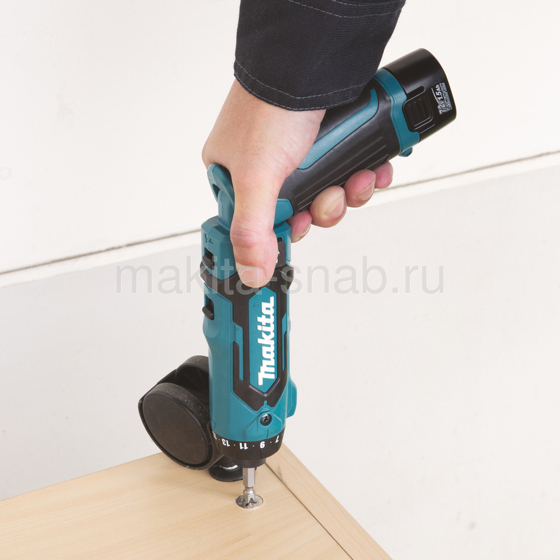 Аккумуляторная отвёртка Makita DF012DSE 2845893907